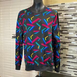 Character Hero sweatshirt. Black/retro pattern. Long sleeve size medium. (PP3)